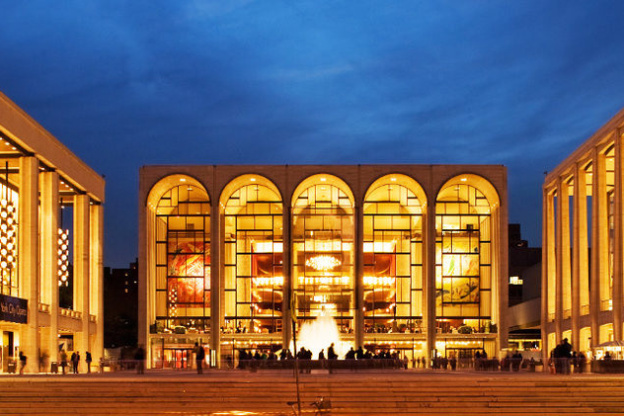 New York Metropolitan Opera comes to the big screen in Paris