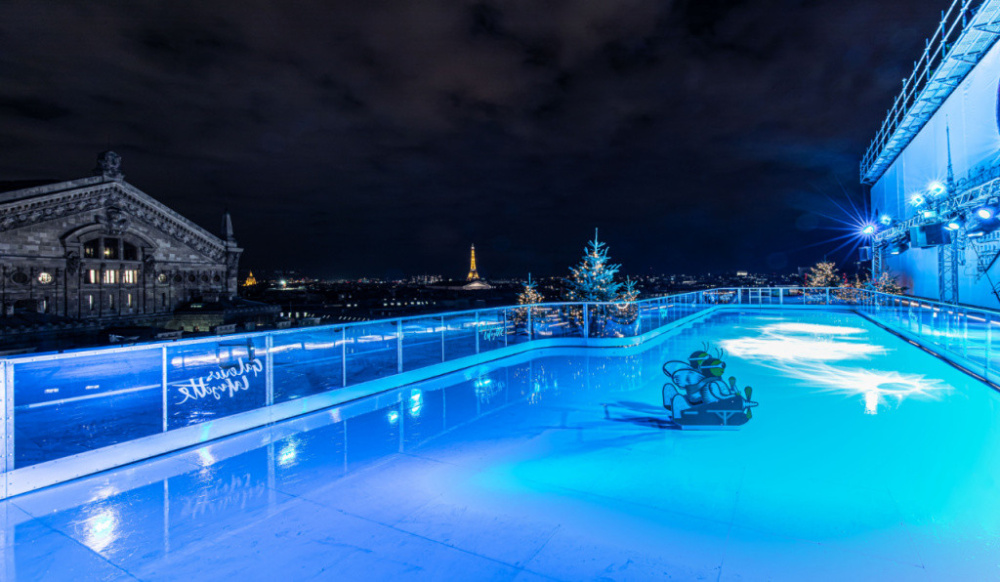 Paris an iceskating rink on Galeries Lafayette rooftop