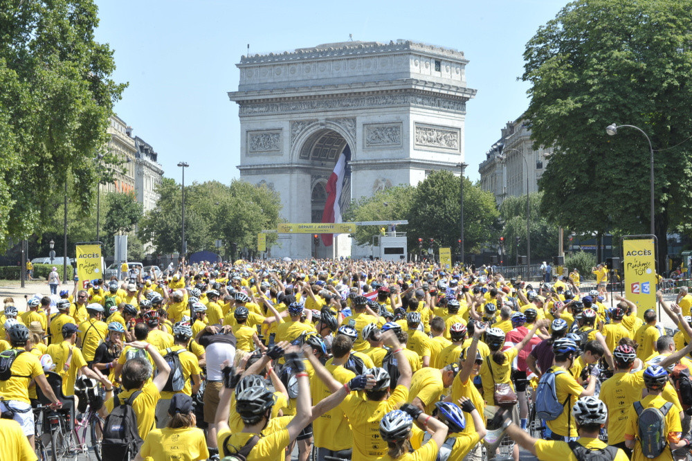 Les Champs pour Elles 2024 femmes sur le Tour de France pour soutenir
