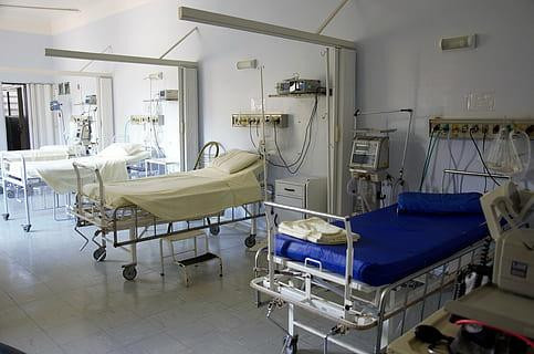 At the hospital, more than 5,700 beds deleted in 2020 according to the Ministry of Health