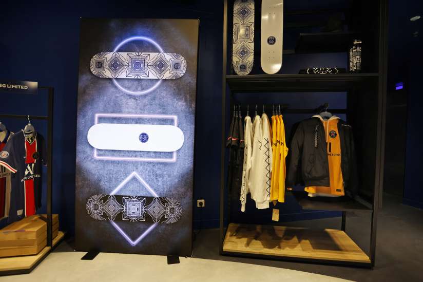 Paris Saint-Germain: Auf den Champs Elysees in Paris eröffnet ein neuer Flagship-Store