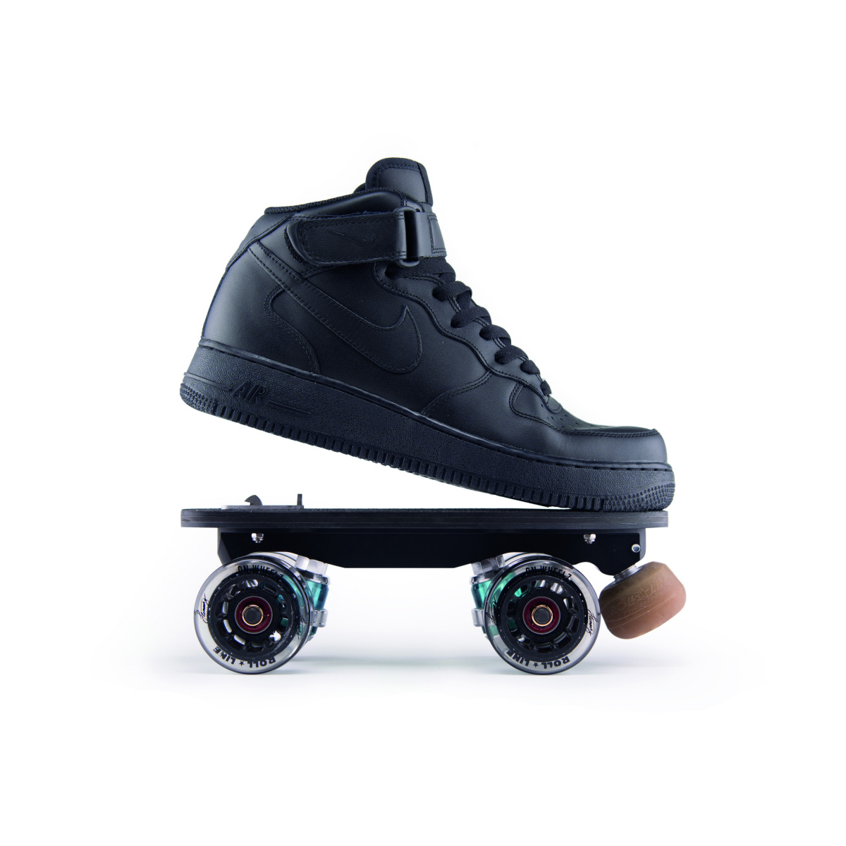 Clip-out roller-skates: Flaneurz X Veja 